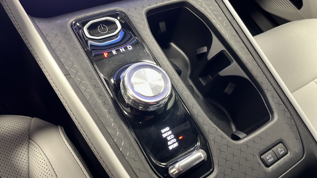Used 2025 Fathom Blue Pearlcoat Jeep Limited image 19
