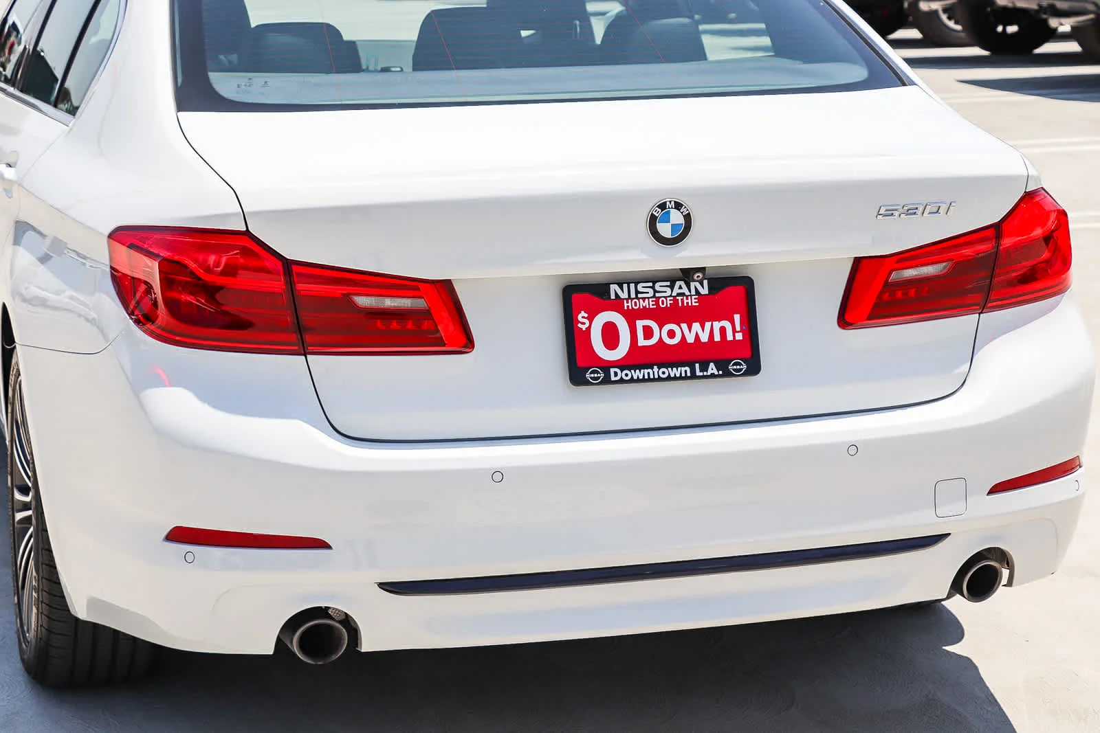 Used 2019 Alpine White BMW 530i image 10