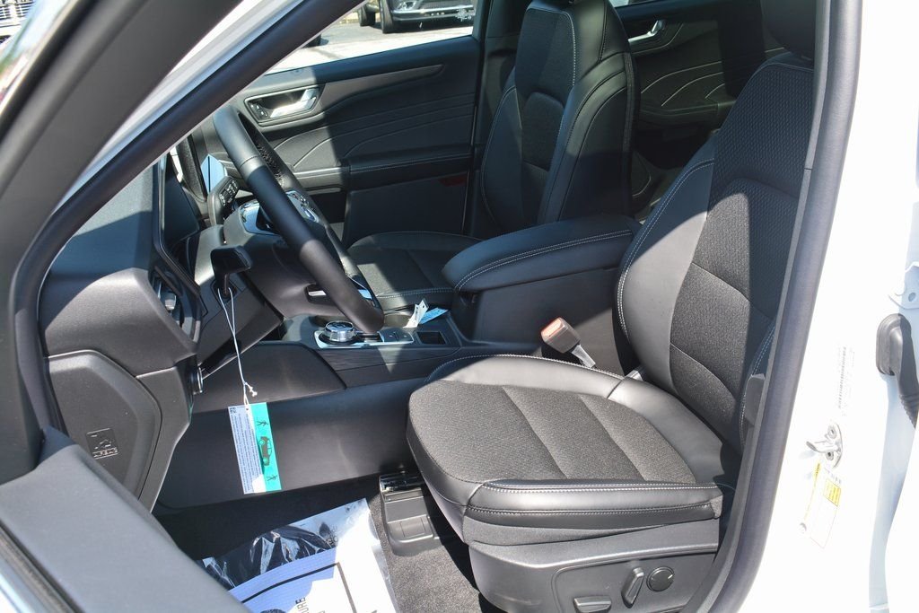 2025 Ford Escape Plug-in hybrid PHEV - Photo 10