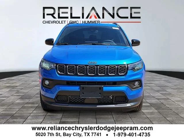 New 2026 Hydro Blue Pearl-Coat Exterior Paint Jeep Latitude image 2