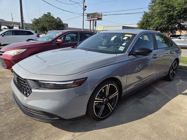 Used 2024 Urban Gray Pearl Honda Sport image 6