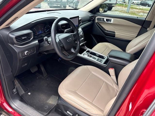 Used 2020 Red Ford XLT image 8