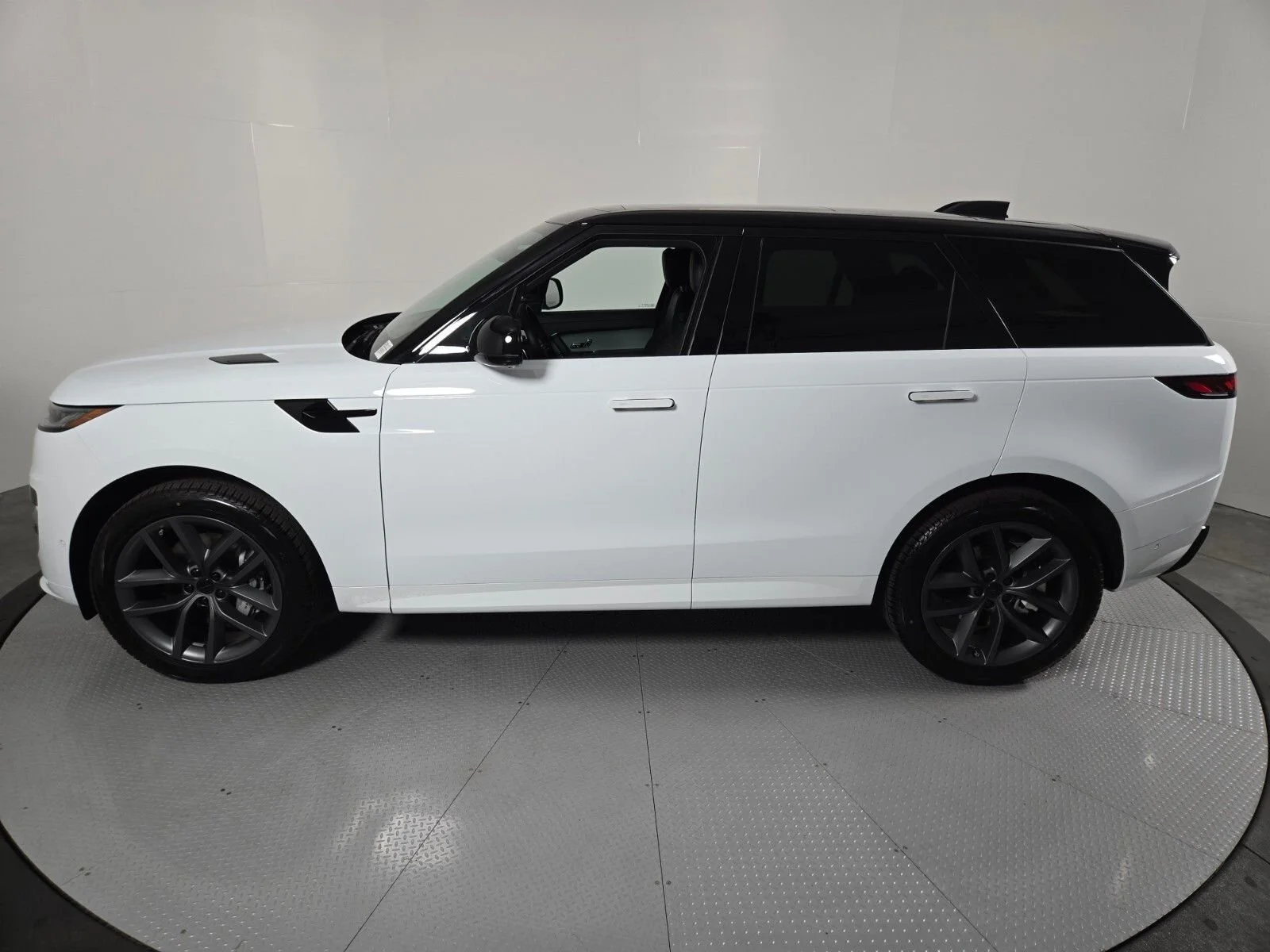 2026 Land Rover Range Rover Sport Dynamic SE - Photo 34