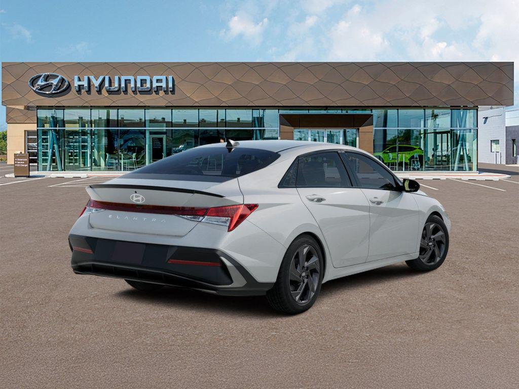 New 2026 White Hyundai SEL Sport Plus image 5