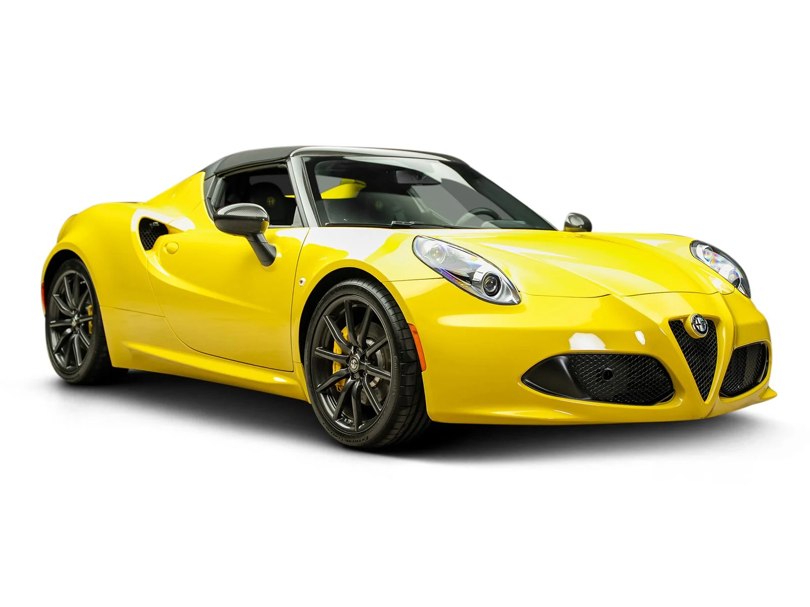 Used 2016 Yellow Alfa Romeo Base image 7