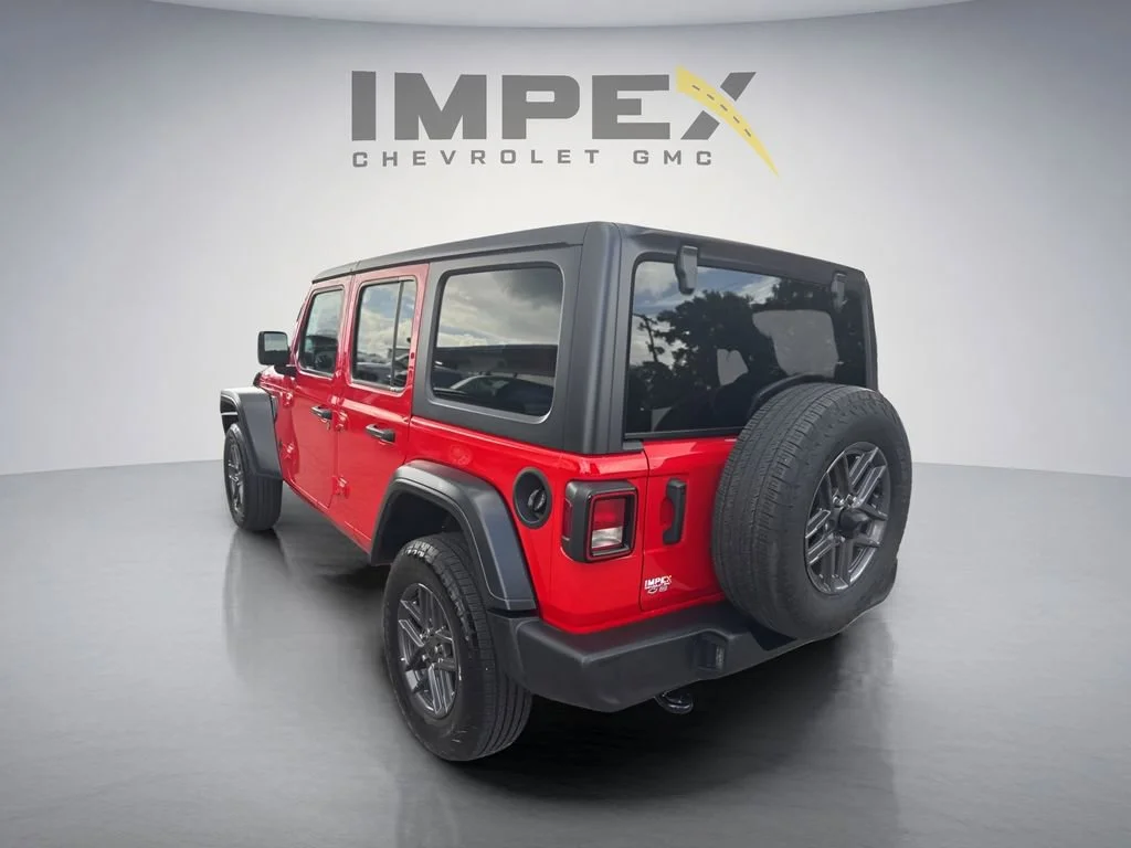 Used 2025 Red Jeep Sport S image 3
