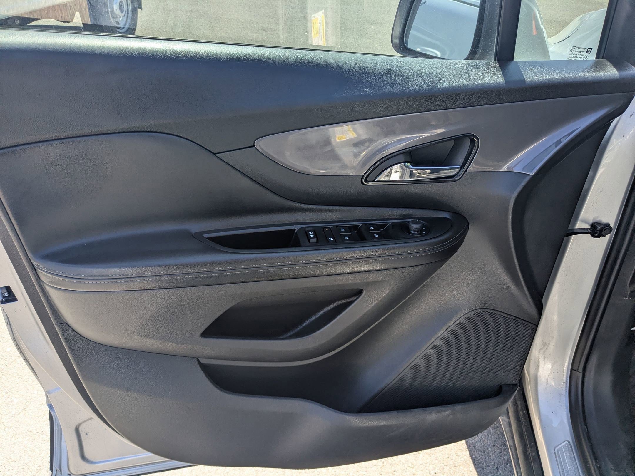 Used 2022 Quicksilver Metallic Buick Preferred image 14