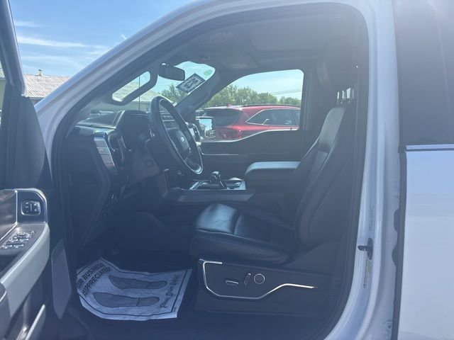 Used 2023 White Ford Lariat image 11