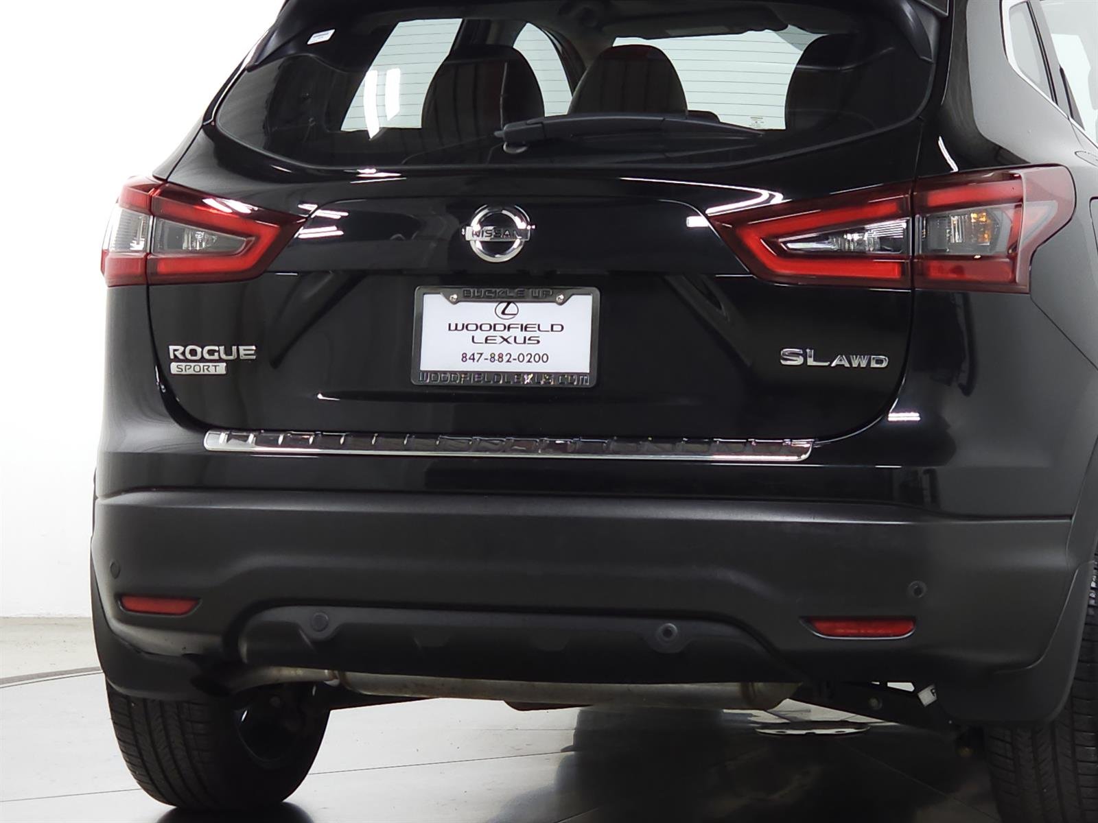 Used 2020 Magnetic Black Pearl G41 Nissan SL image 8
