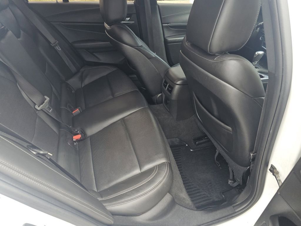 Used 2020 Crystal White Tricoat Cadillac Premium Luxury image 5