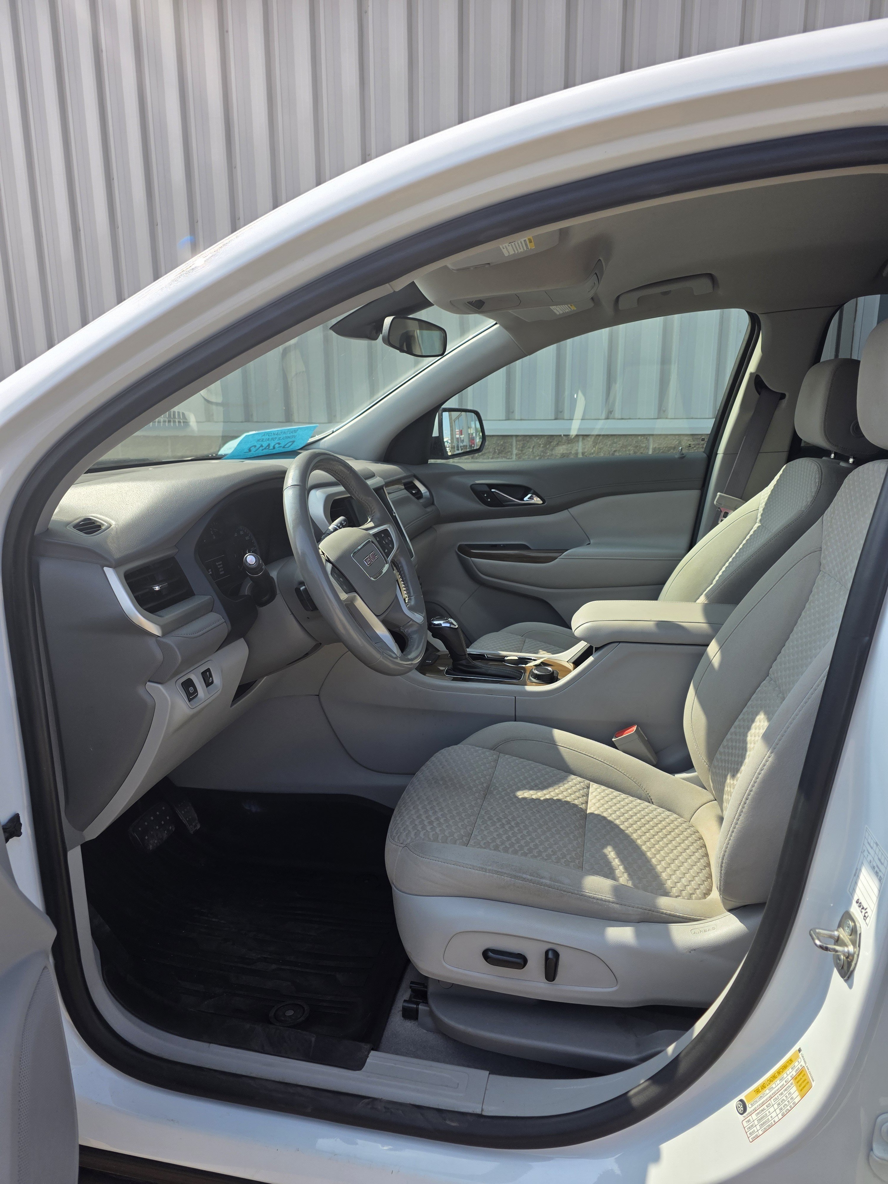 Used 2019 Summit White GMC SLE image 6