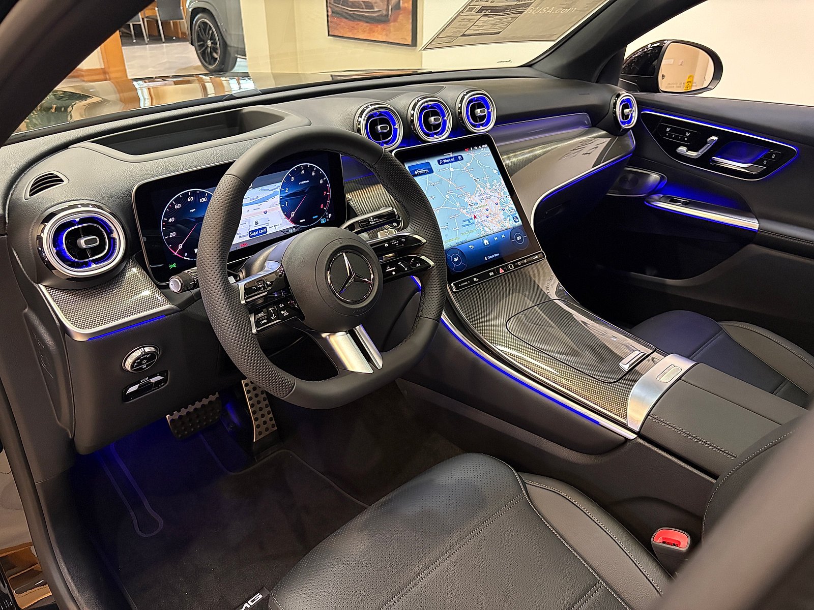 New 2027 Black Mercedes-Benz GLC 300 image 33