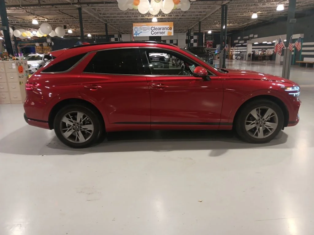 Used 2022 Red Genesis 3.5T Sport image 8