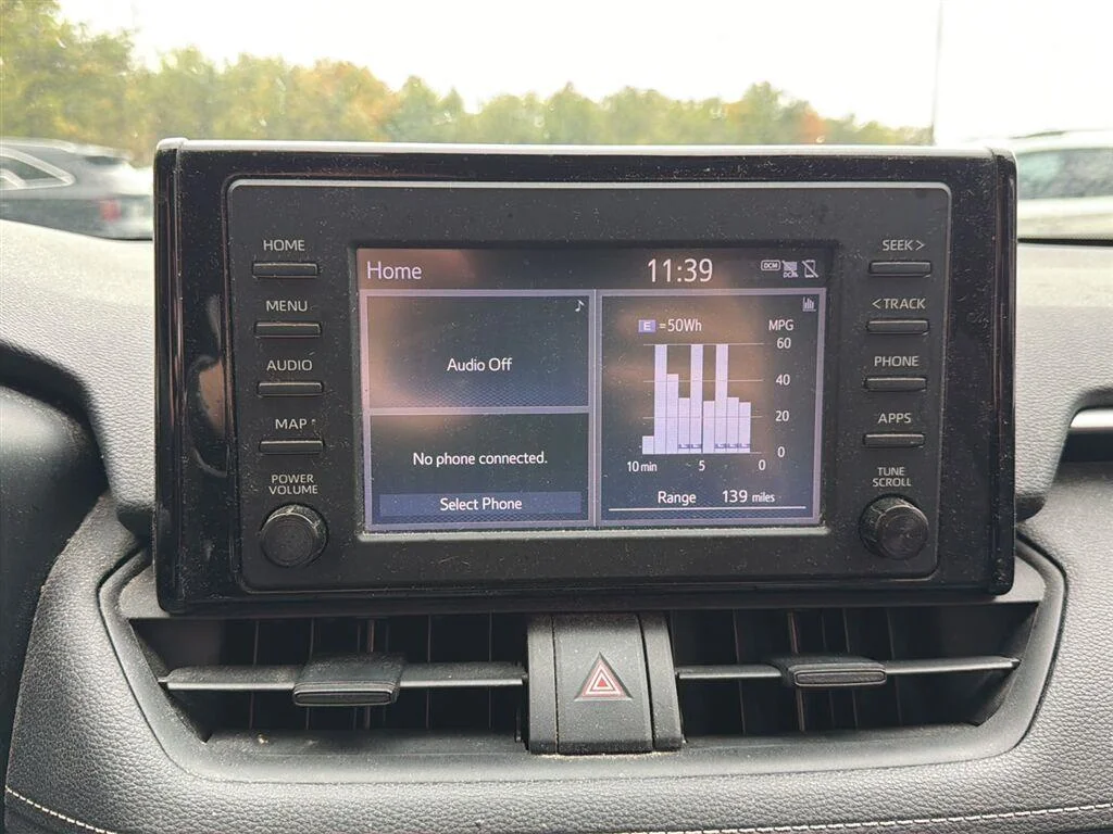 Used 2019 Silver Sky Metallic Toyota XLE image 17