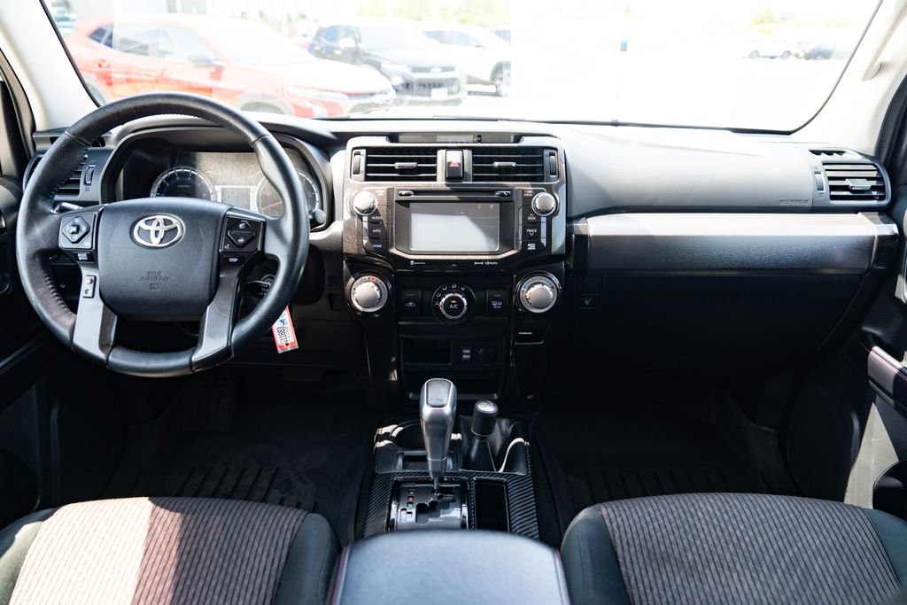 Used 2018 Super White Toyota TRD Off-Road image 10
