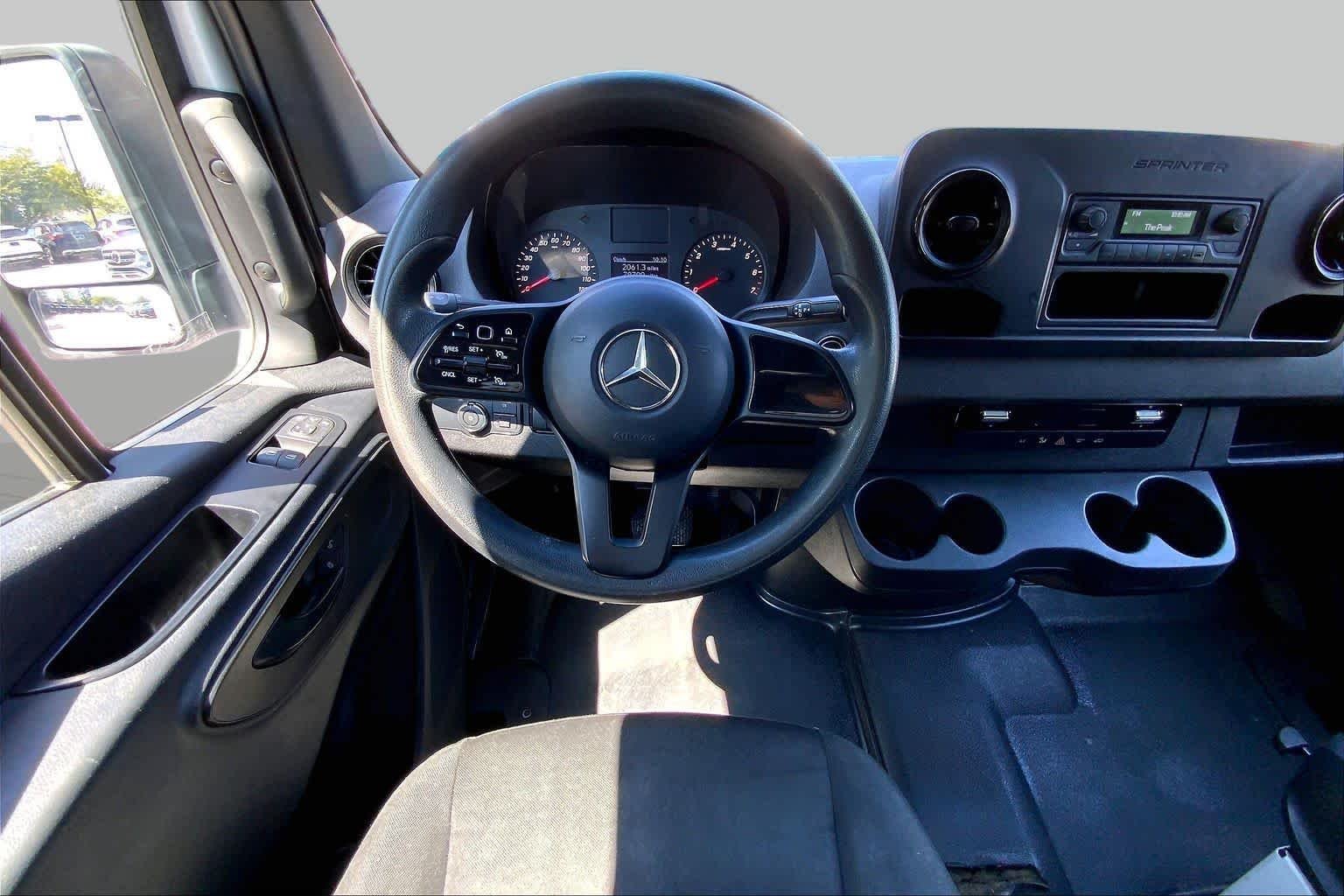 Used 2022 Arctic White Mercedes-Benz  image 6