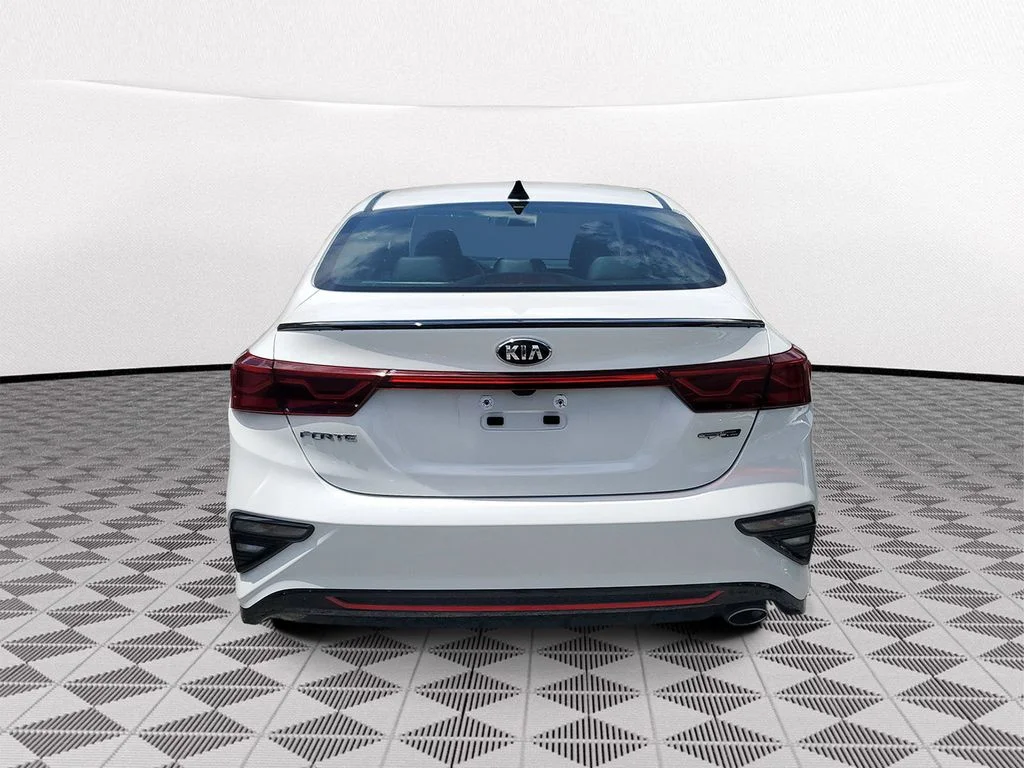 Used 2021 White Kia GT-Line image 5