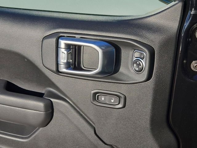 New 2026 Black Clear-Coat Exterior Paint Jeep Rubicon image 14