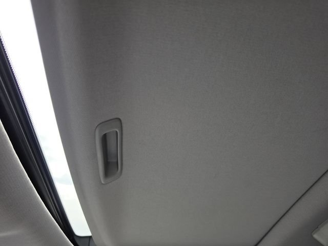 Used 2017 Lunar Silver Metallic Honda EX-L image 32