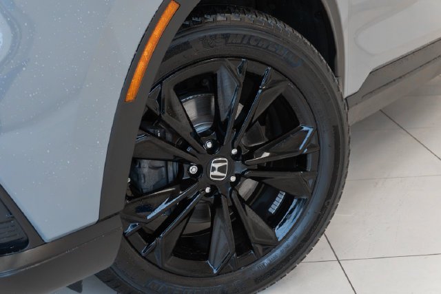 Used 2024 Gray Honda Sport Touring image 2