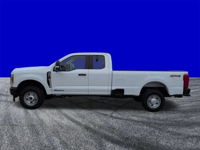 New 2026 Oxford White Ford F-250® XL image 7