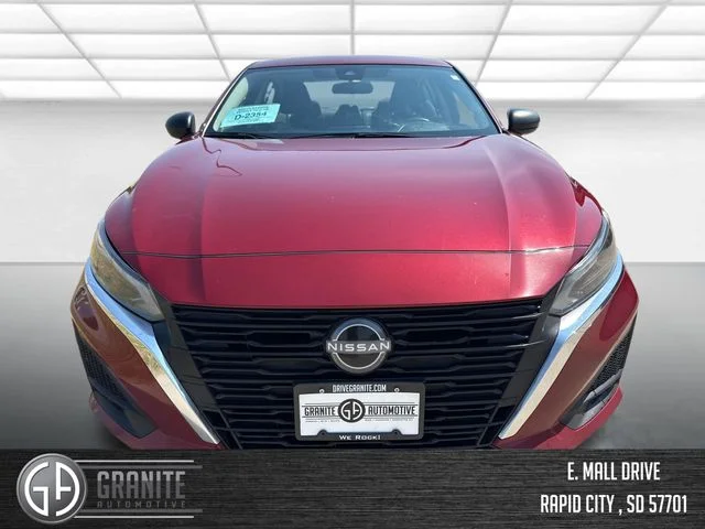 2025 Nissan Altima SV - Photo 9