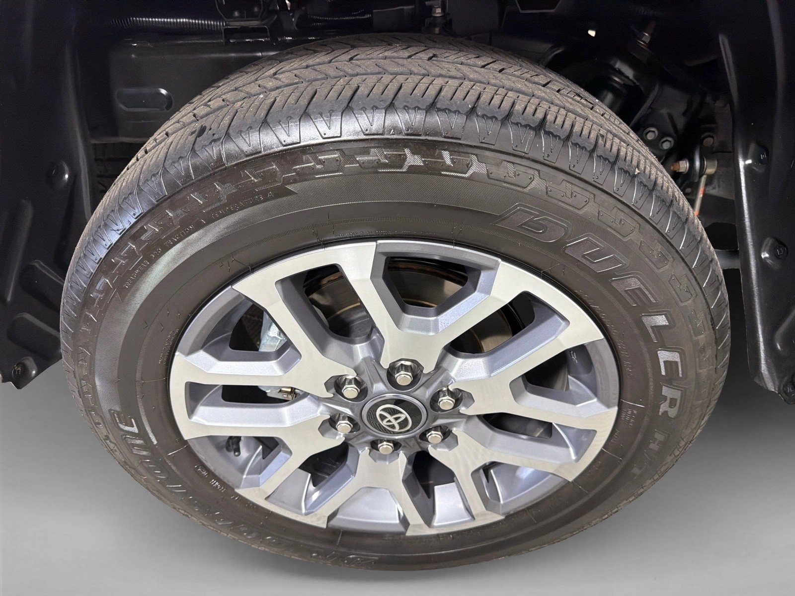 Used 2025 Wind Chill Pearl Toyota 1794 Edition Hybrid image 18