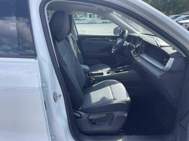 New 2026 Pure White Volkswagen 2.0T SE image 8
