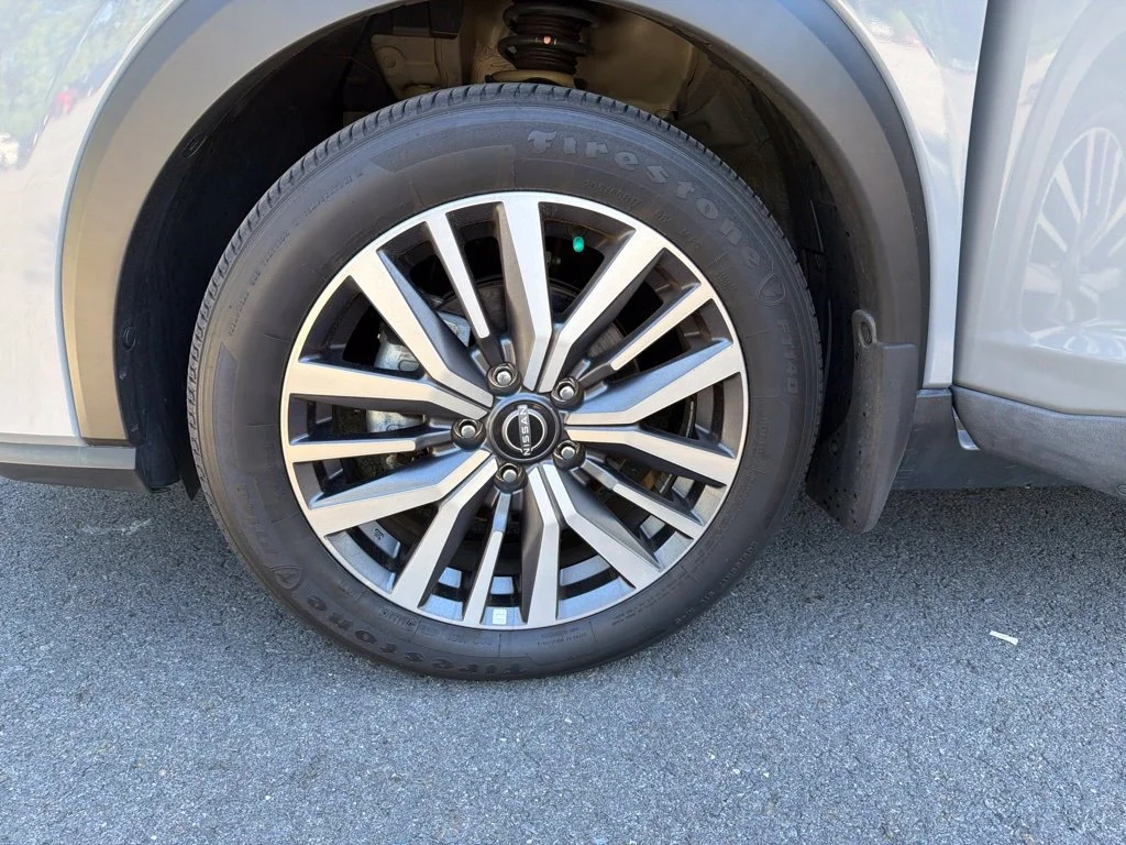 Used 2023 Gray Nissan SV image 14