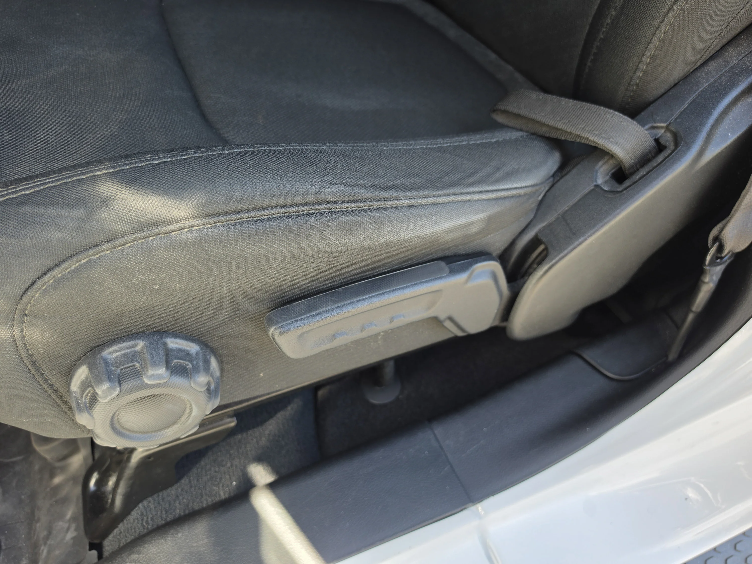 Used 2022 Bright White Clearcoat Jeep Unlimited Sport S image 22