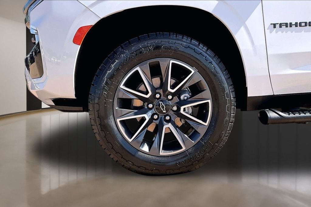 Used 2022 White Chevrolet Z71 image 8