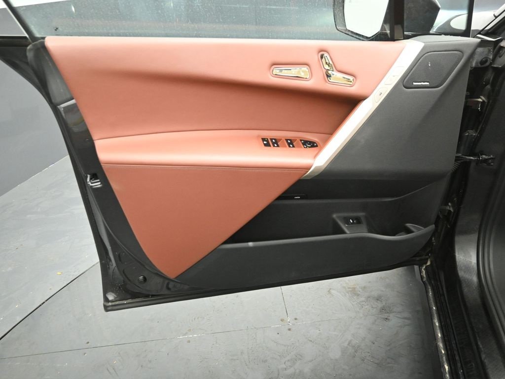 2023 BMW IX - Image 20