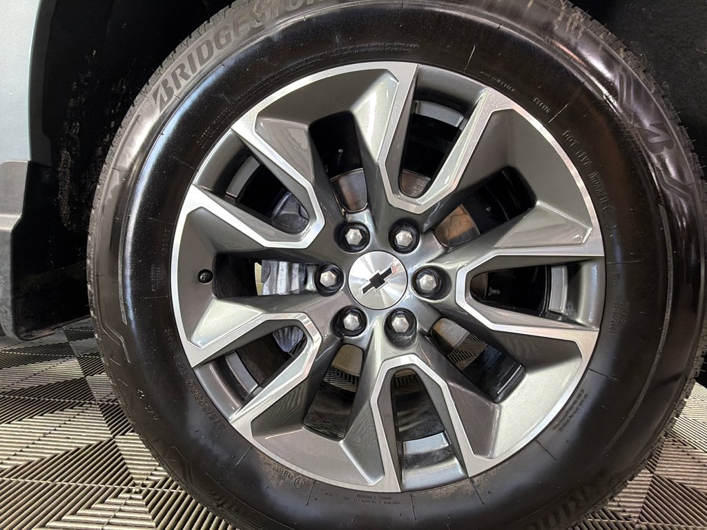 Certified Used 2025 Sterling Gray Metallic Chevrolet LT image 36