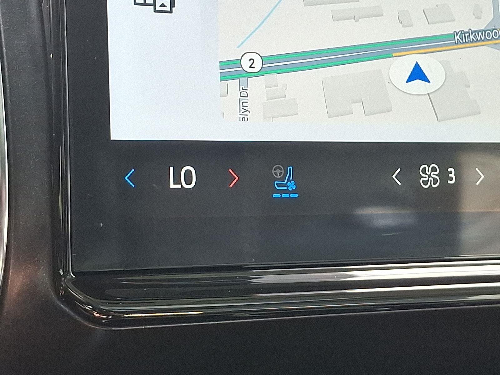 2025 Ford Expedition Platinum - Photo 17