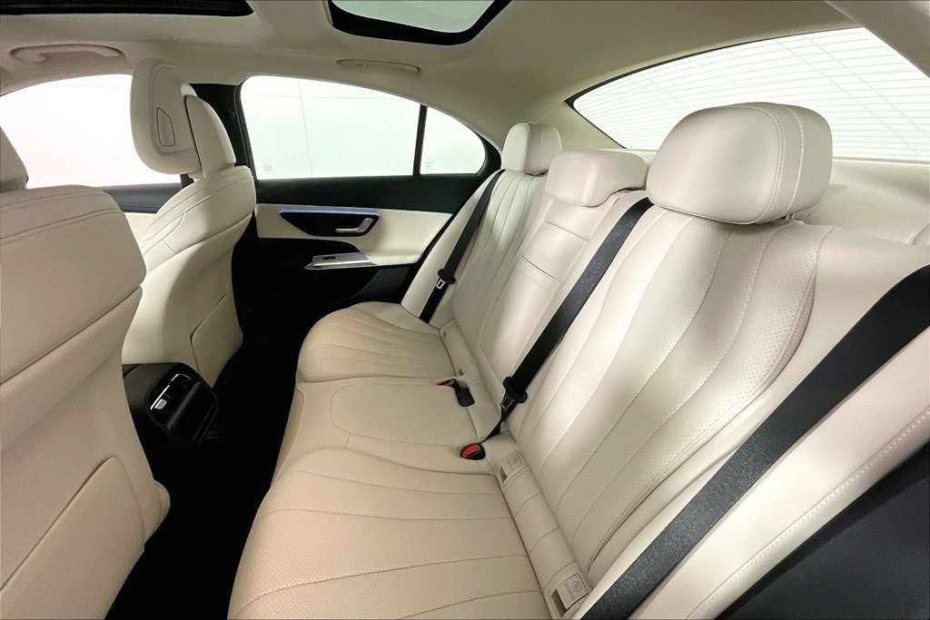 2026 Mercedes-Benz E-Class E350 - Photo 18