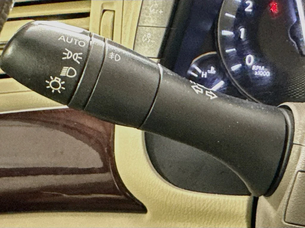 Used 2016 Blue INFINITI 3.7X image 13