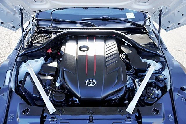 Used 2021 White Toyota 3.0 image 41