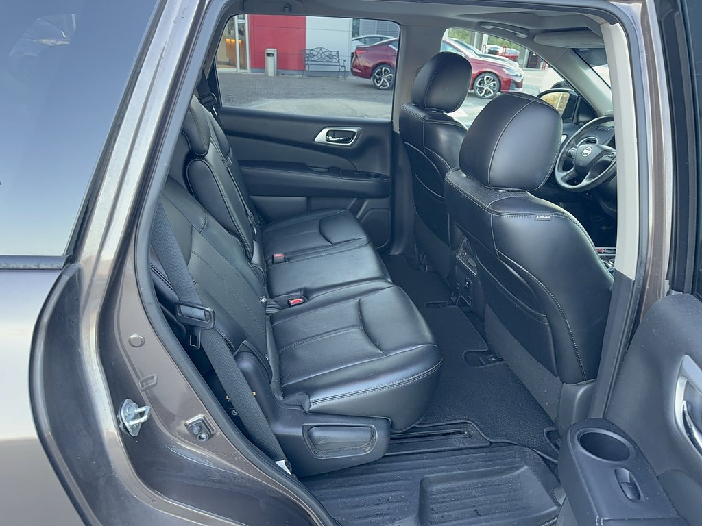 Used 2015 Java Metallic Nissan Platinum image 21