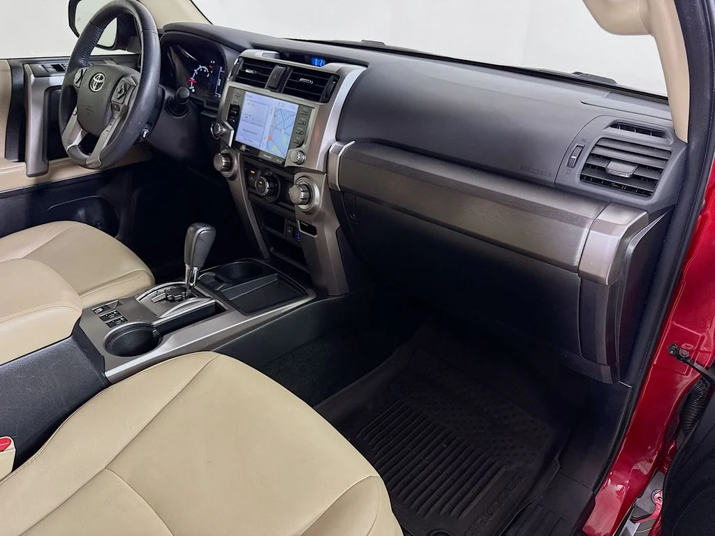 Used 2022 Barcelona Red Metallic Toyota SR5 Premium image 30