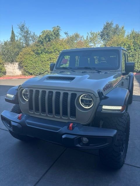 Used 2022 Beige Jeep Mojave image 28