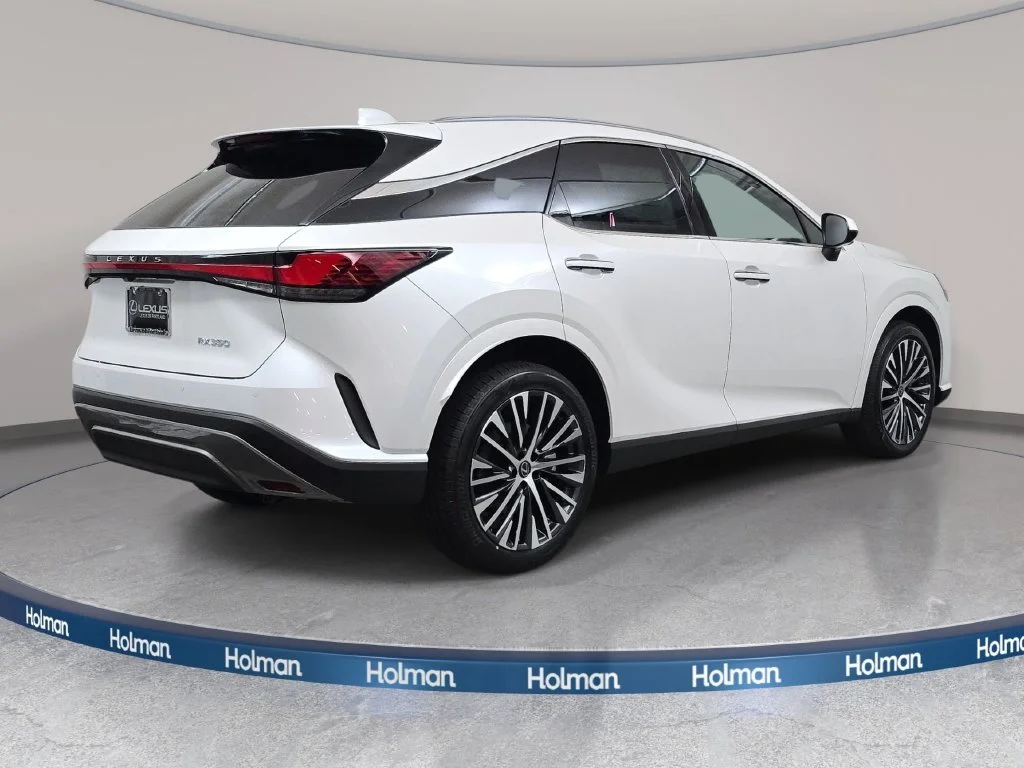 New 2026 Eminent White Pearl Lexus PREMIUM PLUS image 5
