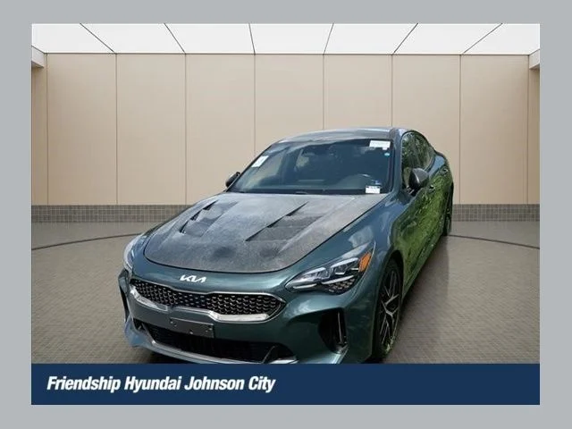 Used 2022 Green Kia GT-Line image 1