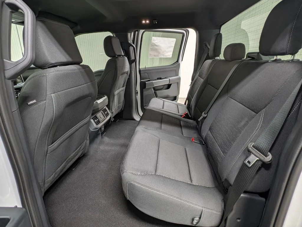 New 2026 Oxford White Ford XLT image 17