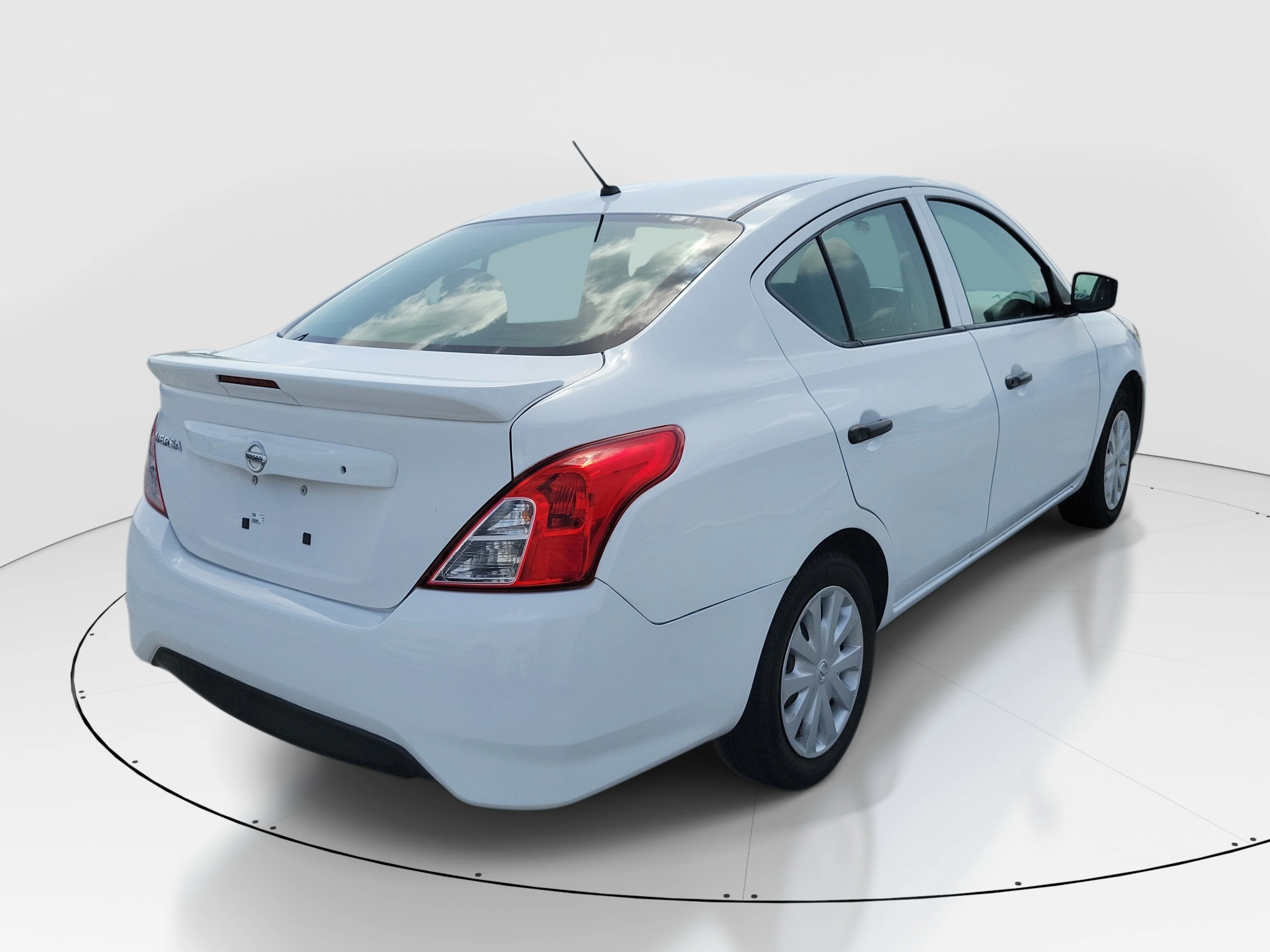 Used 2017 Fresh Powder Nissan 1.6 S Plus image 6