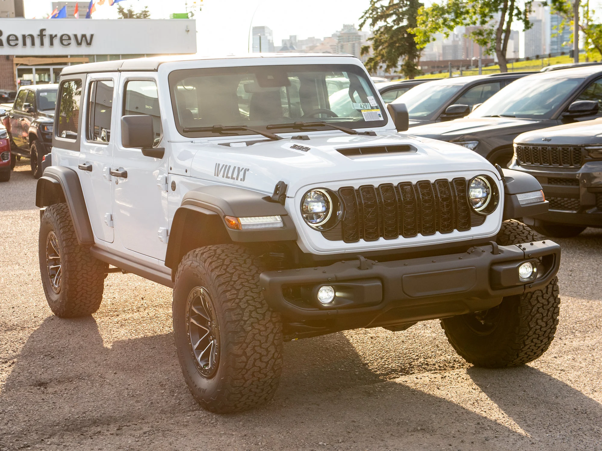 New 2026 White Jeep Willys 392* 470 HORSEPOWER, Nappa Leather, Steel Bumpers image 8