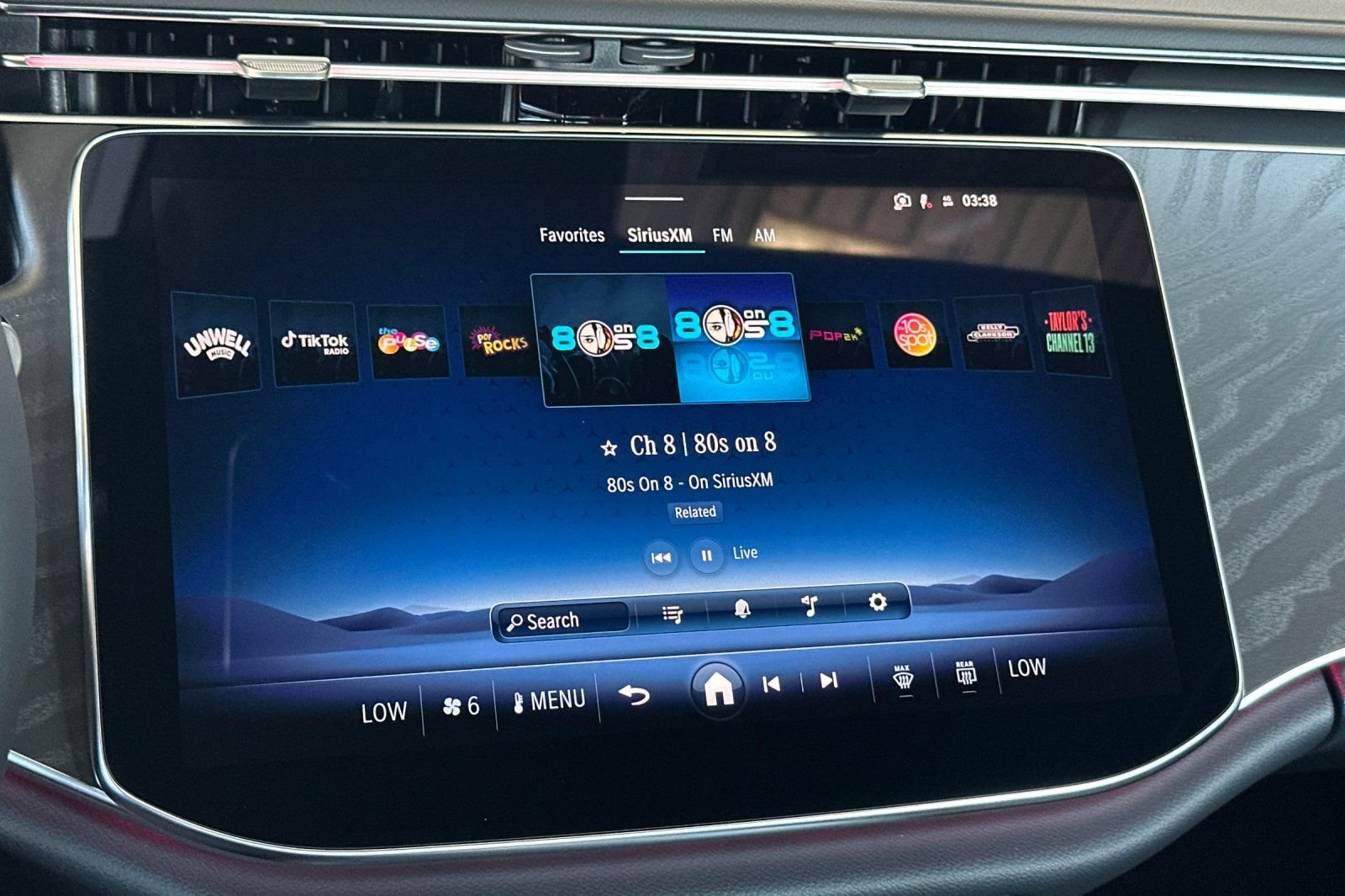 2026 Mercedes-Benz E-Class E350 - Photo 33