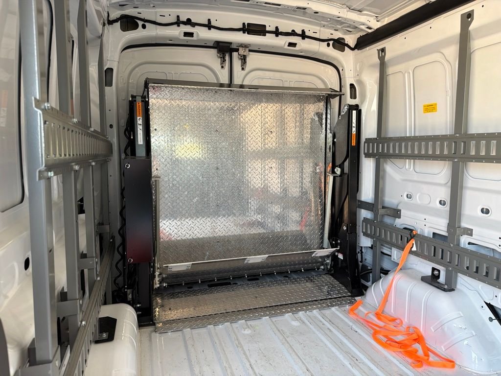 Used 2023 Oxford White Ford Base image 11