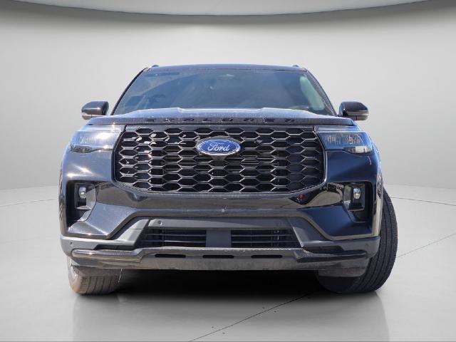 Used 2025 Black Metallic Ford  image 3