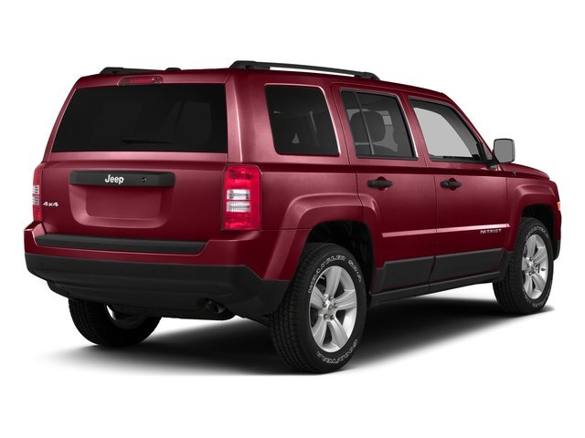 Used 2016 Deep Cherry Red Crystal Pearlcoat Jeep Latitude image 4