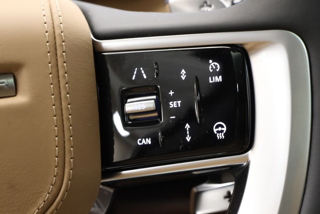 New 2026 Belgravia Green Land Rover SE image 19